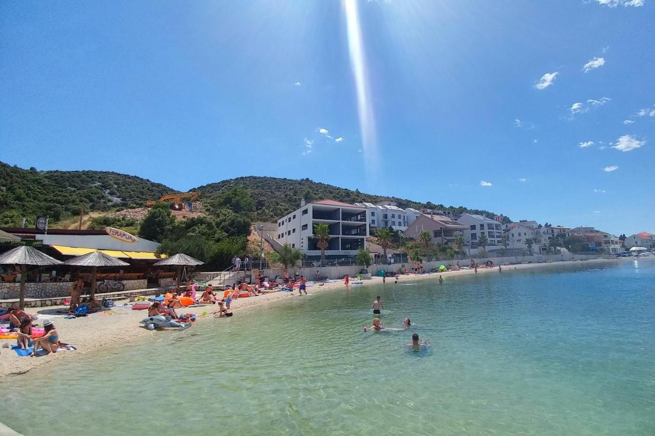 Apartments With A Parking Space Marina, Trogir - 11554 Exterior foto